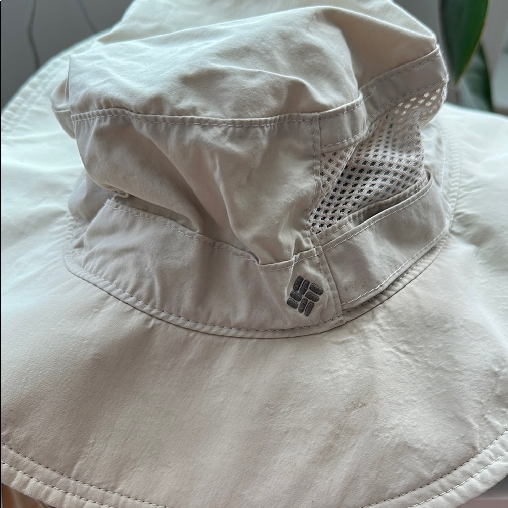 Columbia Light Tan Outdoor Hat
